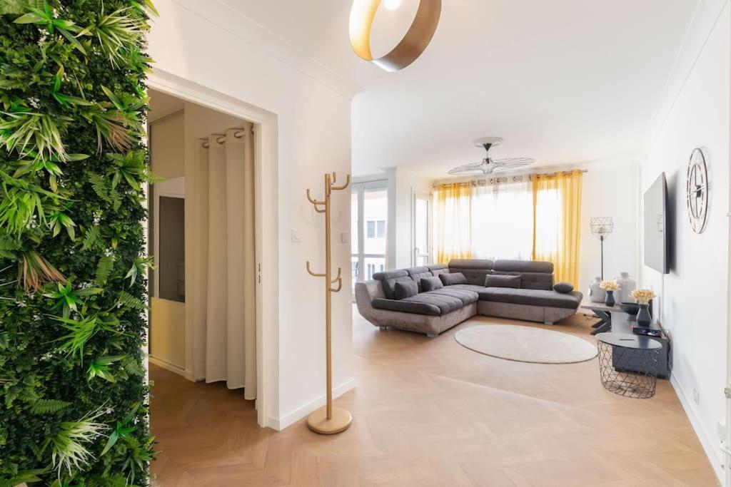 Cabana & Le Grand Appartement Lumineux มากง ภายนอก รูปภาพ